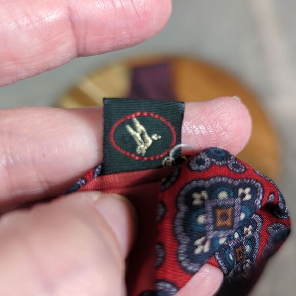 Bert Pulitzer Vintage tie Marshall Field's‎ red blue geometric 100% silk - Picture 5 of 5